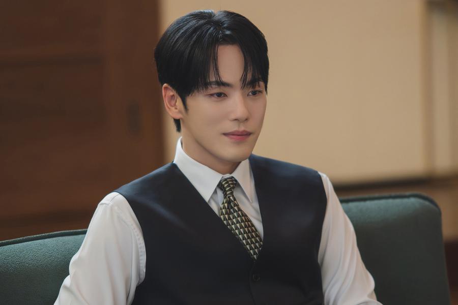 Kim Jung Hyun Talks About His Dynamic With Park Min Young In New Romance Thriller "Siren's Kiss"