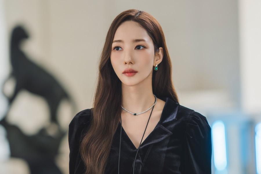 Park Min Young Dishes On Her Mysterious “Siren’s Kiss” Character, Preparation For The Role, And More